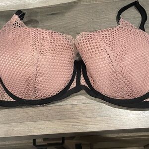 Victoria Secret Bra push up 38DD pink net with black trim